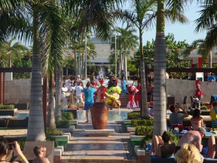 Plaza la Estrella, "Carnival in Cayo Santa María" Tour