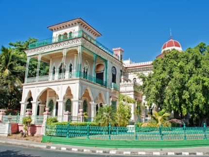 Cienfuegos - Trinidad Private Tour in American Classic Cars