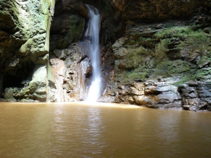 Nengoa Watertfall