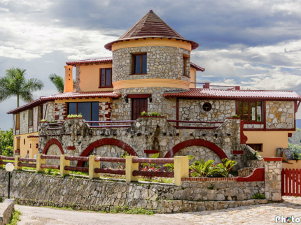 Castle of the clouds,  Soroa