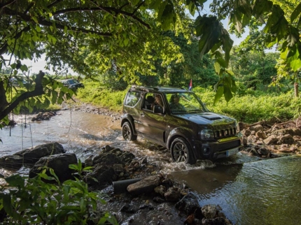 Jeep “Overnight Cienfuegos”