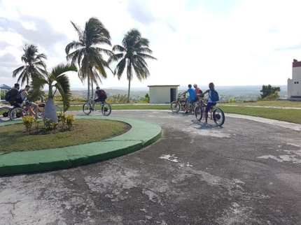 "Let's go to the beach!" Bike Tour