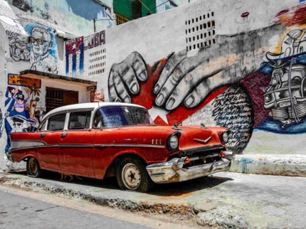"Cubano, Cubano" Parisien Cabaret Grand Show in American Classic Cars Tour