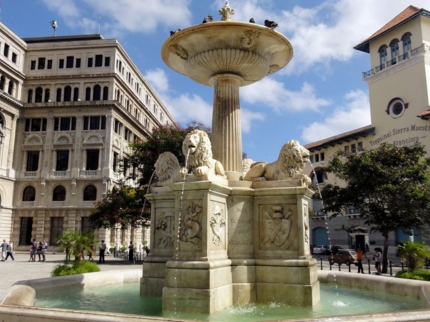 San Francisco Square- Habana Vieja