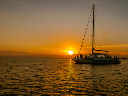 Seafari "Cayo largo sunset"