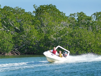 Boat adventure tour, Guardalavaca beach, Holguín