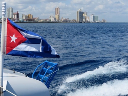 Boat Tour around Havana´s Coastline