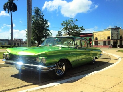 “Ride to Varadero in Old Fashion American Classic Cars” Tour-